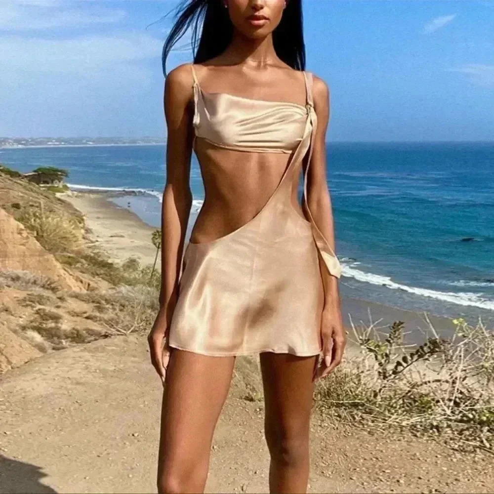 Weekend Story Raw Cutout Mini In Gold Faded Sheen